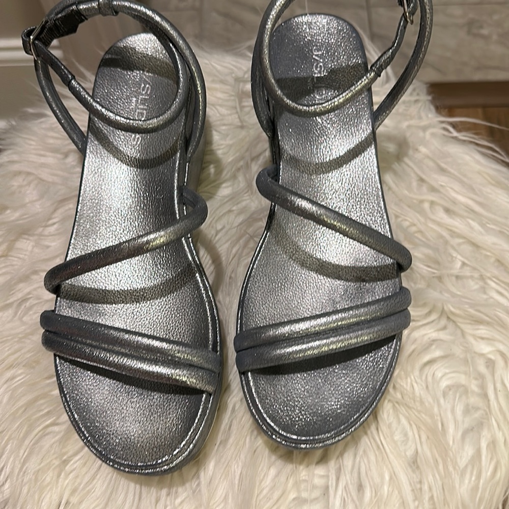 J/Slides NYC Slide Sandal size 8.5 worn ONCE